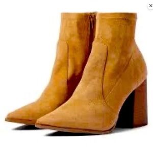 Steve Madden Touchdown Tan Suede Pointed-Toe Booties Size 10